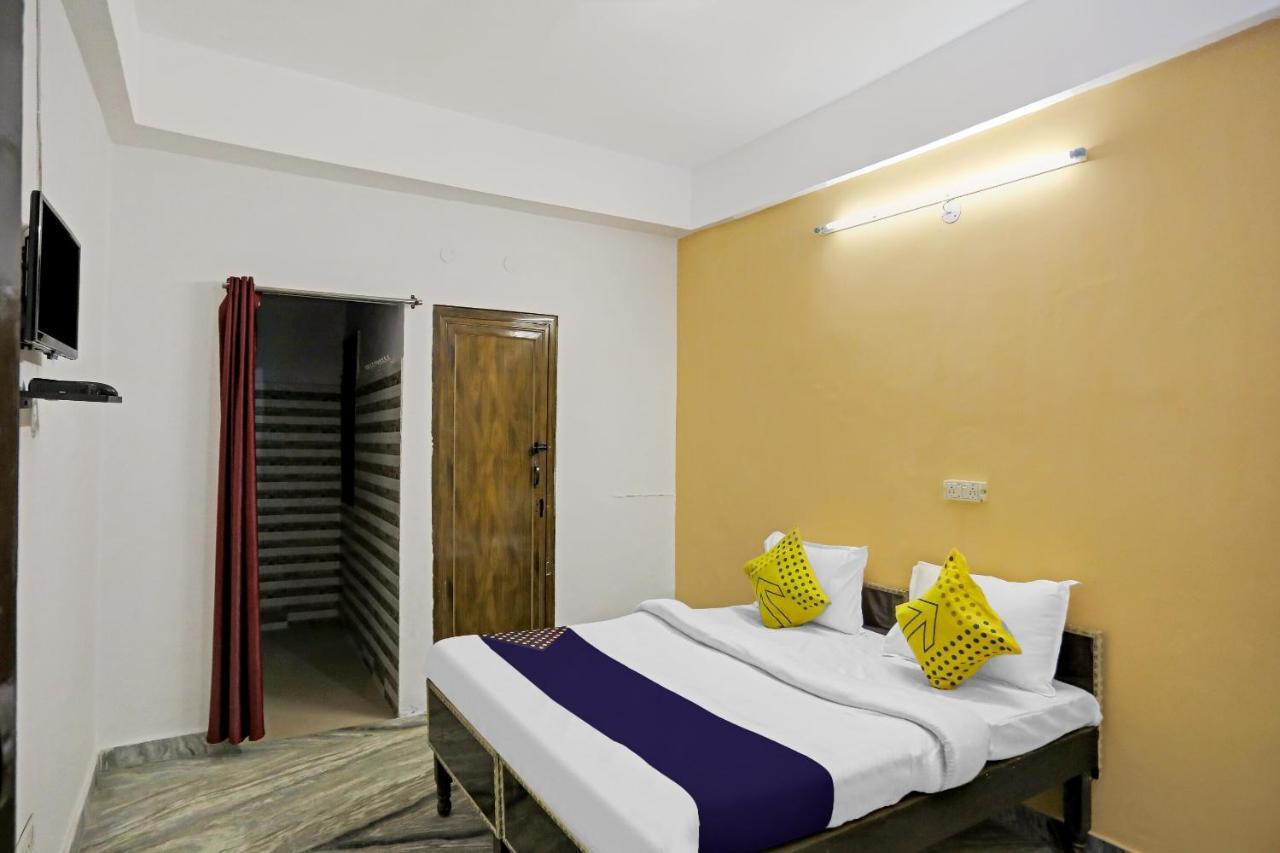 Spot On Raj Hotel Vip Near Worlds Of Wonder Kalkaji Devi Экстерьер фото