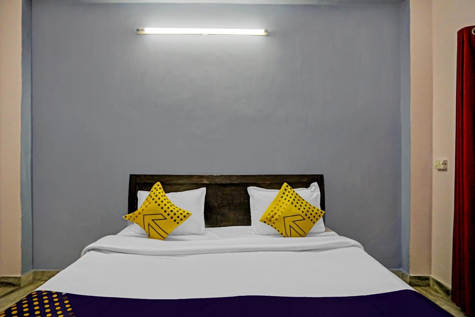 Spot On Raj Hotel Vip Near Worlds Of Wonder Kalkaji Devi Экстерьер фото